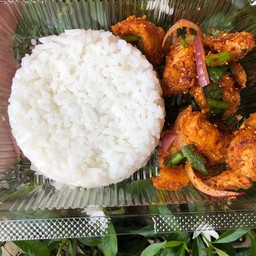 ข้าวยำไก่แซ่บแซ่บ