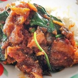 พริกแกงปลาดุกกรอบ