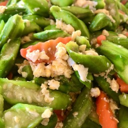 บวบผัดไข่