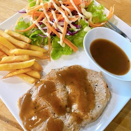 311 คาเฟ่ แอนด์ สเต็กเฮ้าส์