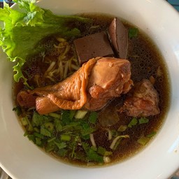 ก๋วยเตี๋ยวไก่ตุ๋น ธรรมดา