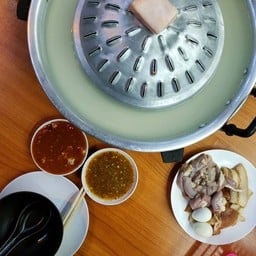 เยี่ยนไท่หมูกระทะ ปิ่นเกล้า