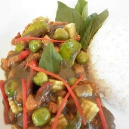 ข้าวไก่กรอบซอสเขียวหวาน