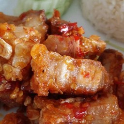 ข้าวหมูกรอบทรมาน