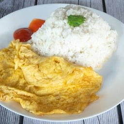 ข้าวไข่เจียว 2 ฟอง - ไก่สับ