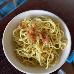 เส้นลวก (คลุกกระเทียม)