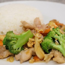 ข้าวราดผัดผักรวม