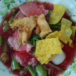 ธันวา ก๋วยเตี๋ยวหมูเด้ง