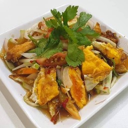 ยำไข่ดาว