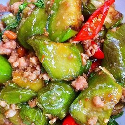 ผัดมะเขือยาว