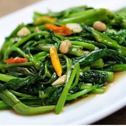 ผัดผักบุ้ง