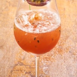 ไฮด์ แอนด์ พีช