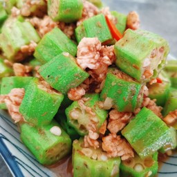 กระเจี๊ยบเขียวผัดกะปิ