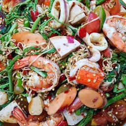 ตำมาม่าทะเล