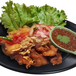 หมูทอดฟันแตก