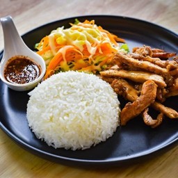 ข้าวสันคอหมูจิ้มแจ่ว