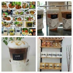 Live Room Cafe & klean food & Bakery