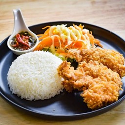 ข้าวกระเพราปลาทอด