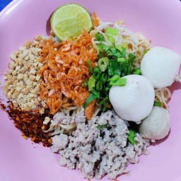 ก๋วยเตี๋ยวนายดนตรี  อินทามระ