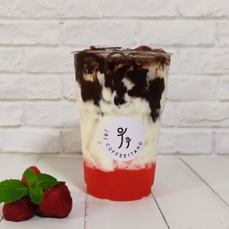 นมสดสตรอเบอรี่โกโก้ลาวา