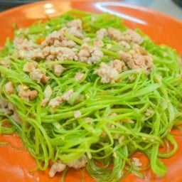 ผักบุ้งฝอยผัดพริกหมูสับ (MG Min).