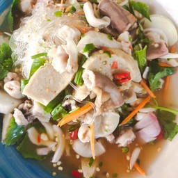 ยำวุ้นเส้นรวมหมู