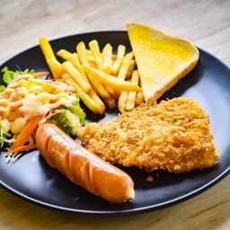 สเต็กปลา+ไส้กรอก