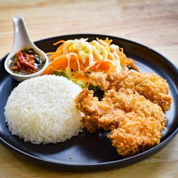 ข้าว กระเพราไก่กรอบ