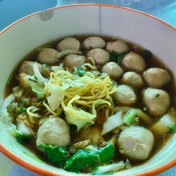 ร้านก๋วยเตี๋ยวป้าอ้วนวัดยางกวง