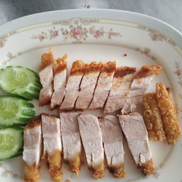 หมูกรอบ 1ขีด