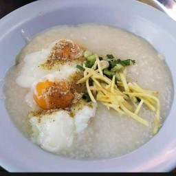 โจ๊กทัพฟ้า ต้มเลือดหมูสูตรเข้มข้นจากเตาปูน ลำลูกกาคลอง7