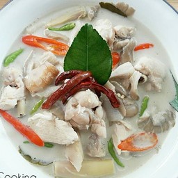 ต้มข่าไก่