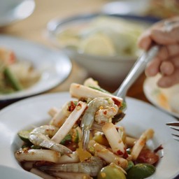 ตำสายบัวกุ้งสด