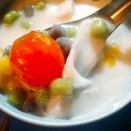 บัวลอยไข่แดงเค็ม