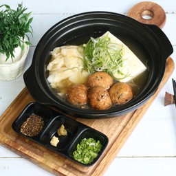 กันโมโดกิเต้าหู้หม้อไฟ