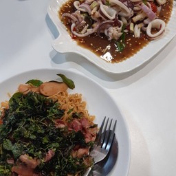 มาม่าผัดเบคอน FireChilli