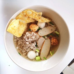 ก๋วยเตี๋ยวหมูน้ำใส