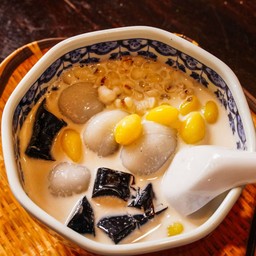 บัวลอยนมสด ทรงเครื่อง โครตหร่อย