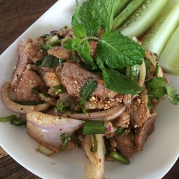 น้ำตกหมู