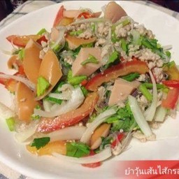 ยำวุ้นเส้นไส้กรอก