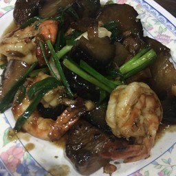 ปลิงทะเลผัดเห็ดหอมกุ้ง