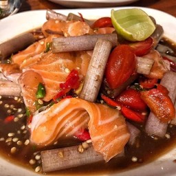 เหลาแซลม่อน