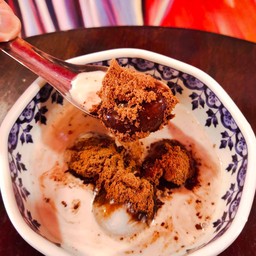 บัวลอยนมสด ภูเขาไฟ สุดปังหยาอารีย์