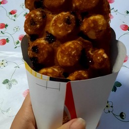 ลูกชิ้นปลาระเบิดไจแอ้น, เครื่องดื่ม & Patty's Waffles