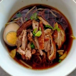 ปราณีก๋วยจั๊บ