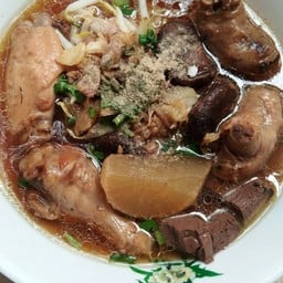 ก๋วยเตี๋ยวไก่ เห็ดหอมสูตรโบราณ