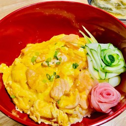 ข้าวหน้าไข่ข้นแซบมอนชีส