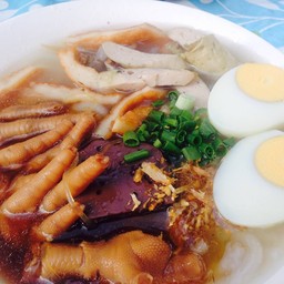 ต้มเส้นผสมก๋วยจั๊บ