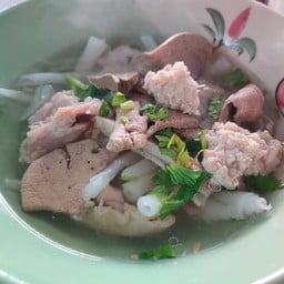 ก๋วยจั๊บน้ำใส ลาดพร้าว80