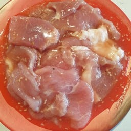 เนื้อหมูหมักงาขีดละ